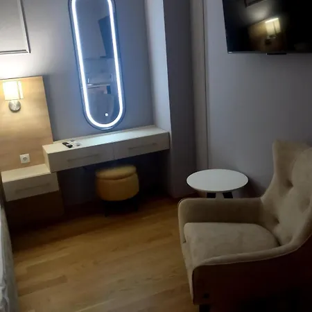 Mn Apartment *